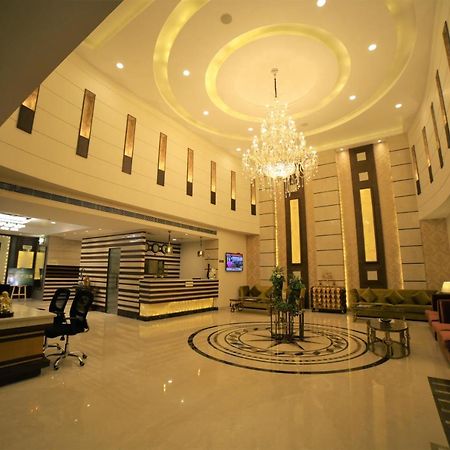 ג'לנדהר Hotel Imperia Suites מראה חיצוני תמונה