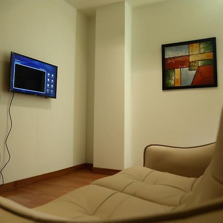 ג'לנדהר Hotel Imperia Suites מראה חיצוני תמונה