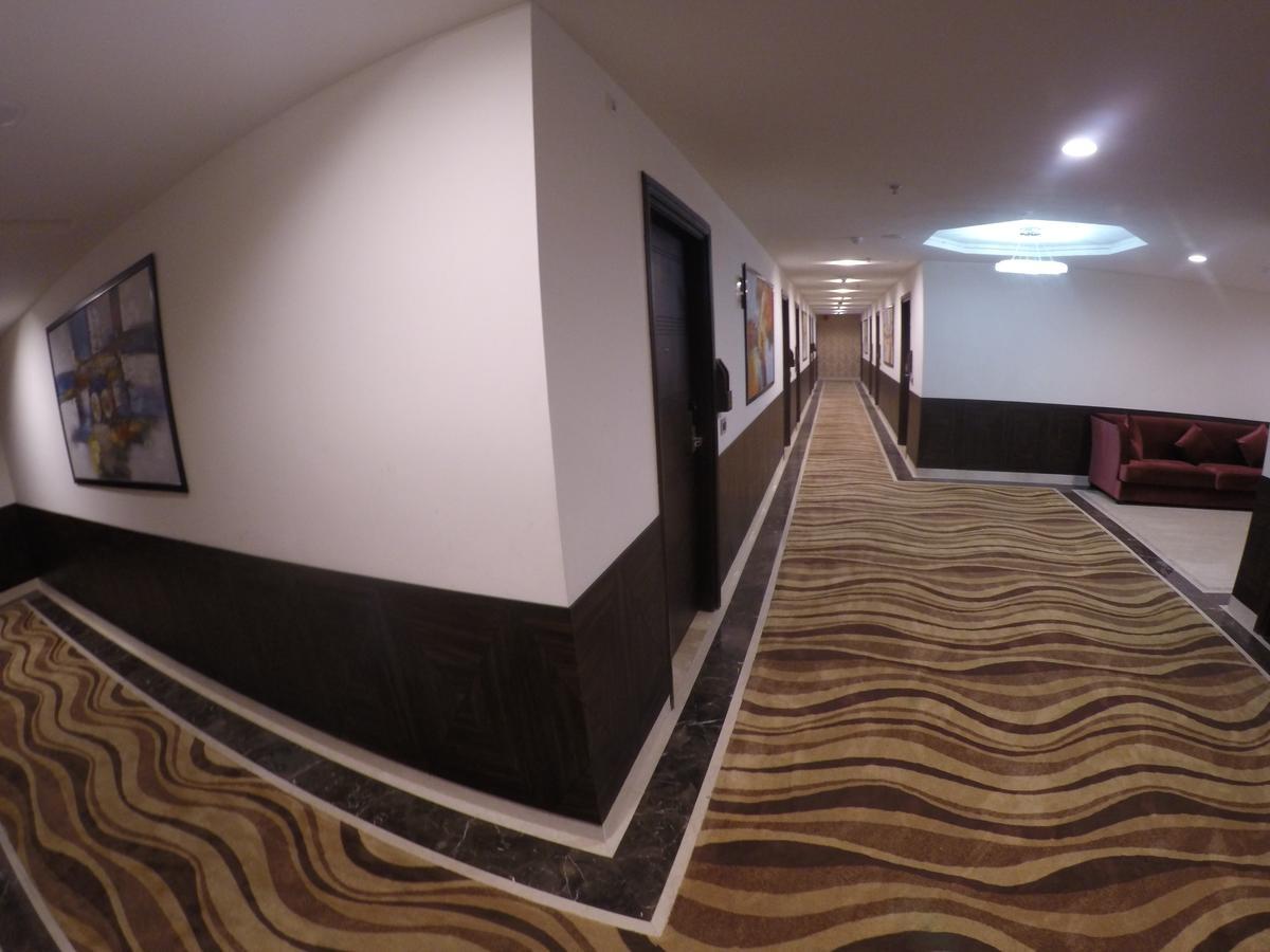 ג'לנדהר Hotel Imperia Suites מראה חיצוני תמונה