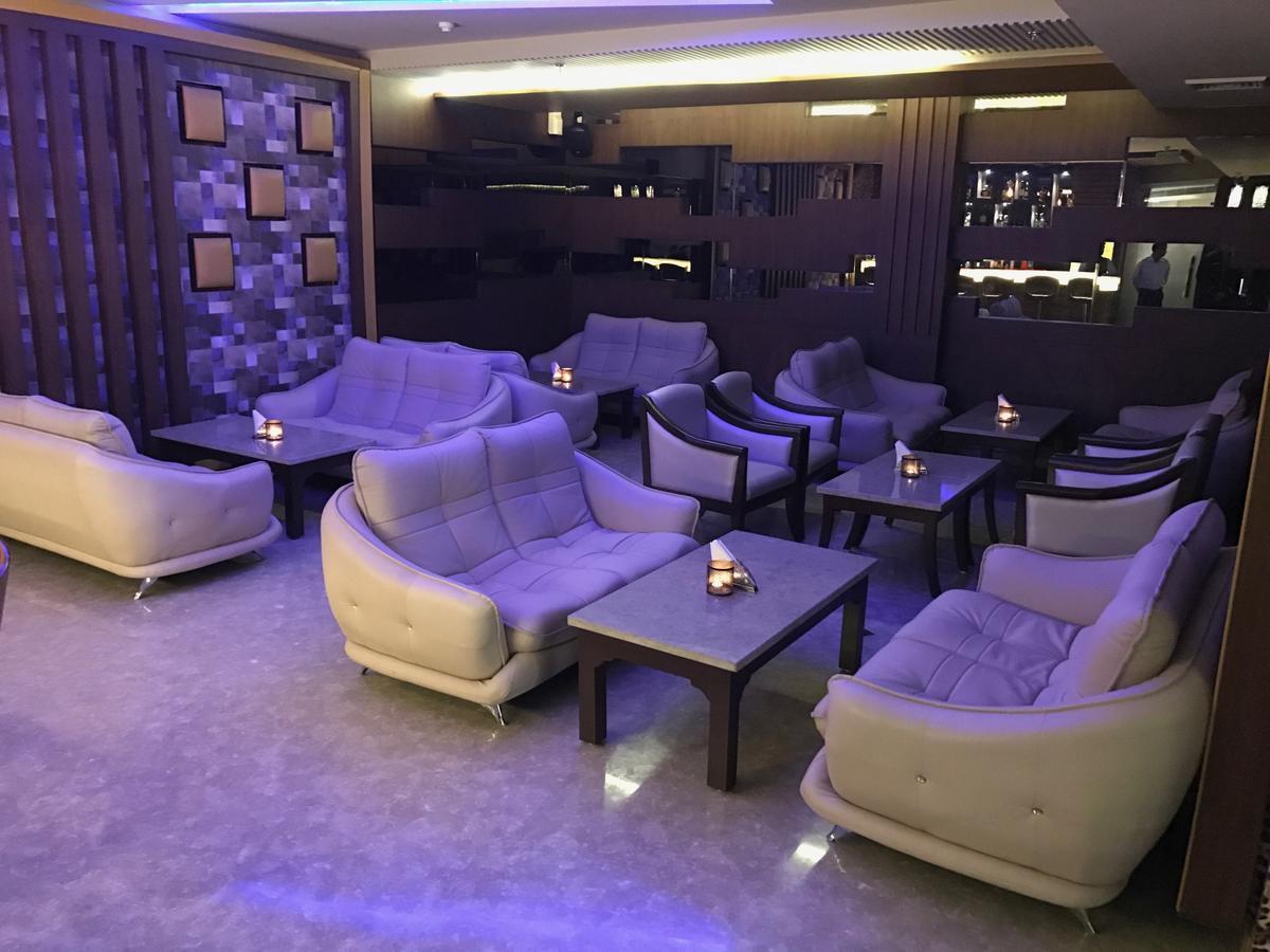 ג'לנדהר Hotel Imperia Suites מראה חיצוני תמונה